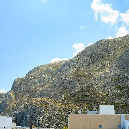 Auster House Santorini *