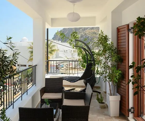 Auster House Santorini * Камари